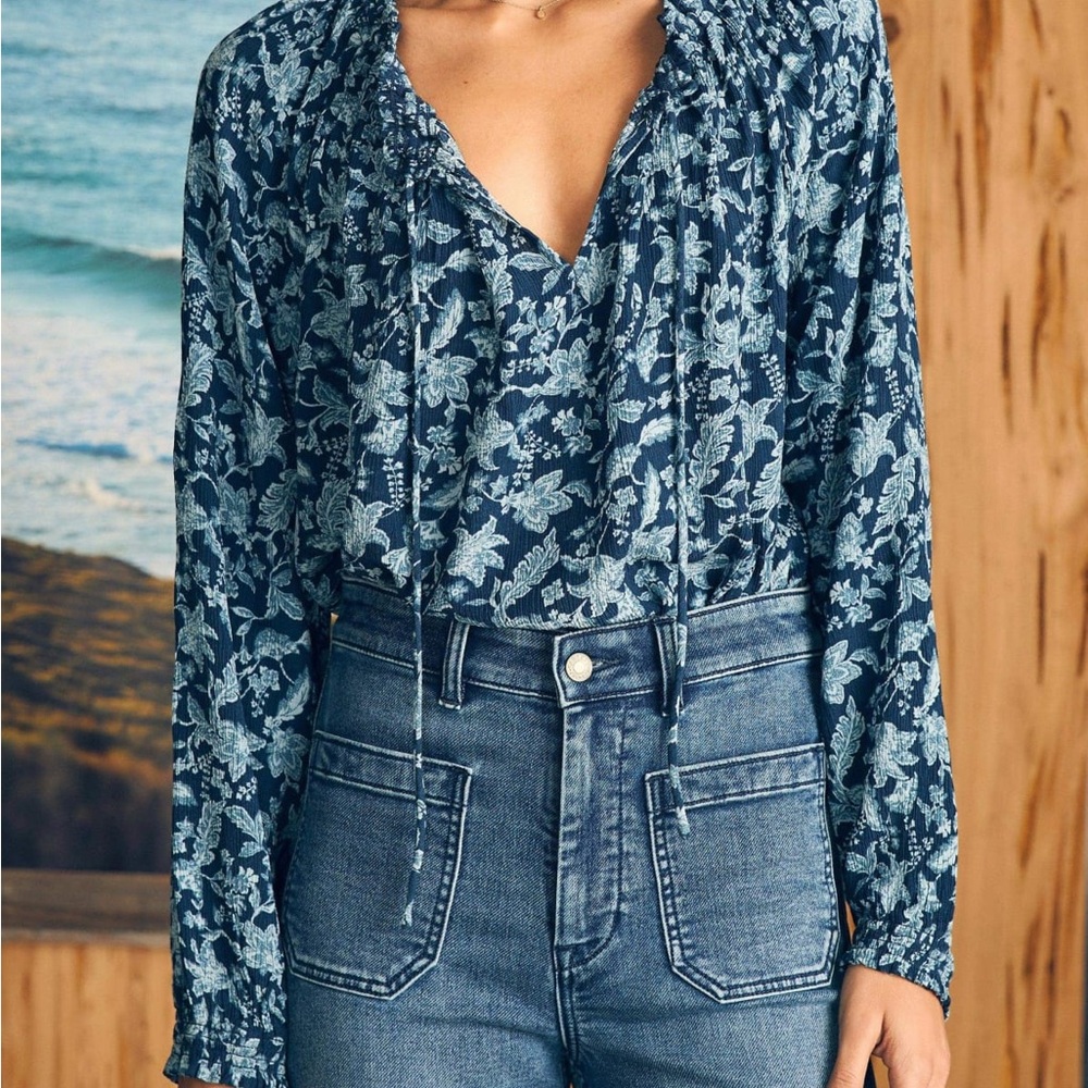 Faherty Emery Floral Peasant Blouse - Navy & White